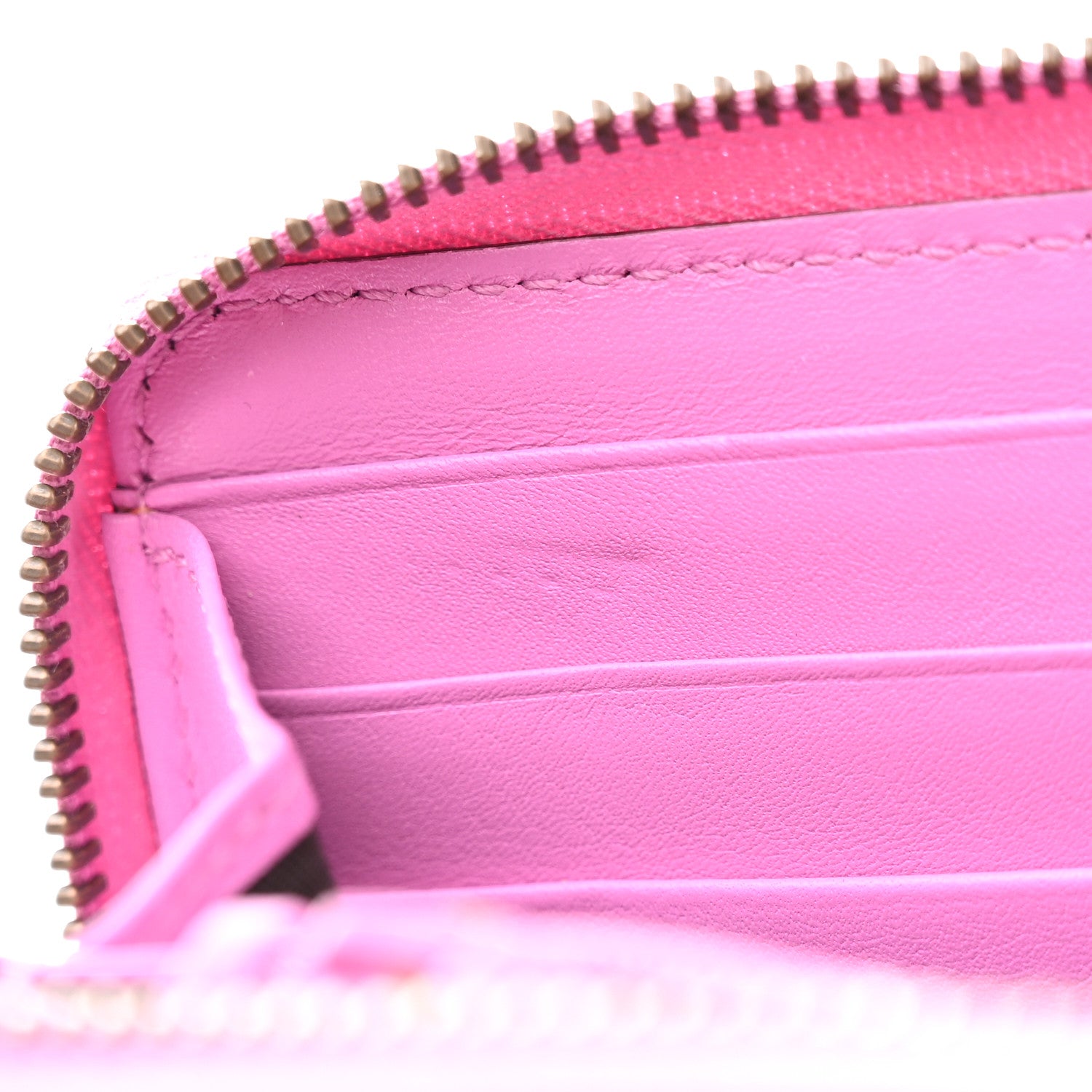 Gucci Calfskin Matelasse GG Marmont Zip Around Wallet Candy Mousse 8 of 9