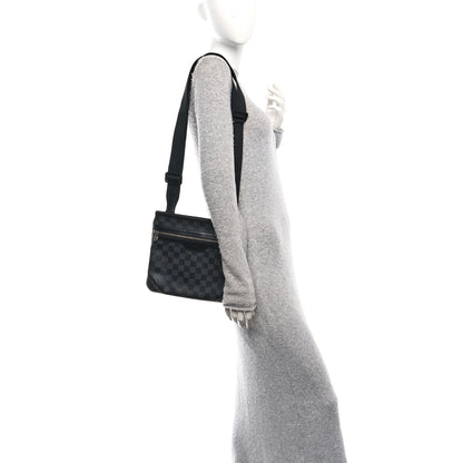 Louis Vuitton Damier Graphite Thomas 2 of 9