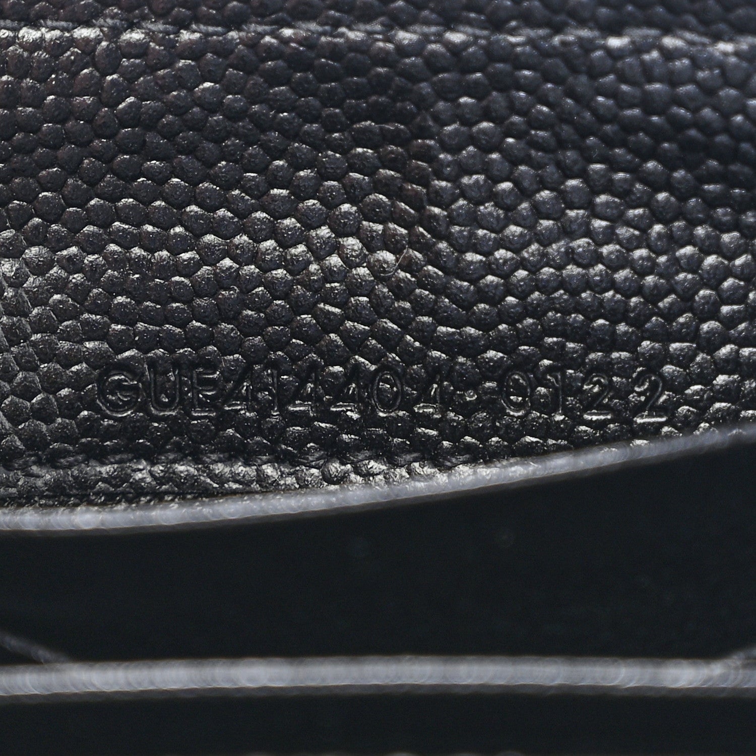 Saint Laurent Grain De Poudre Matelasse Chevron Small Monochrome Monogram Envelope Wallet Black 7 of 9