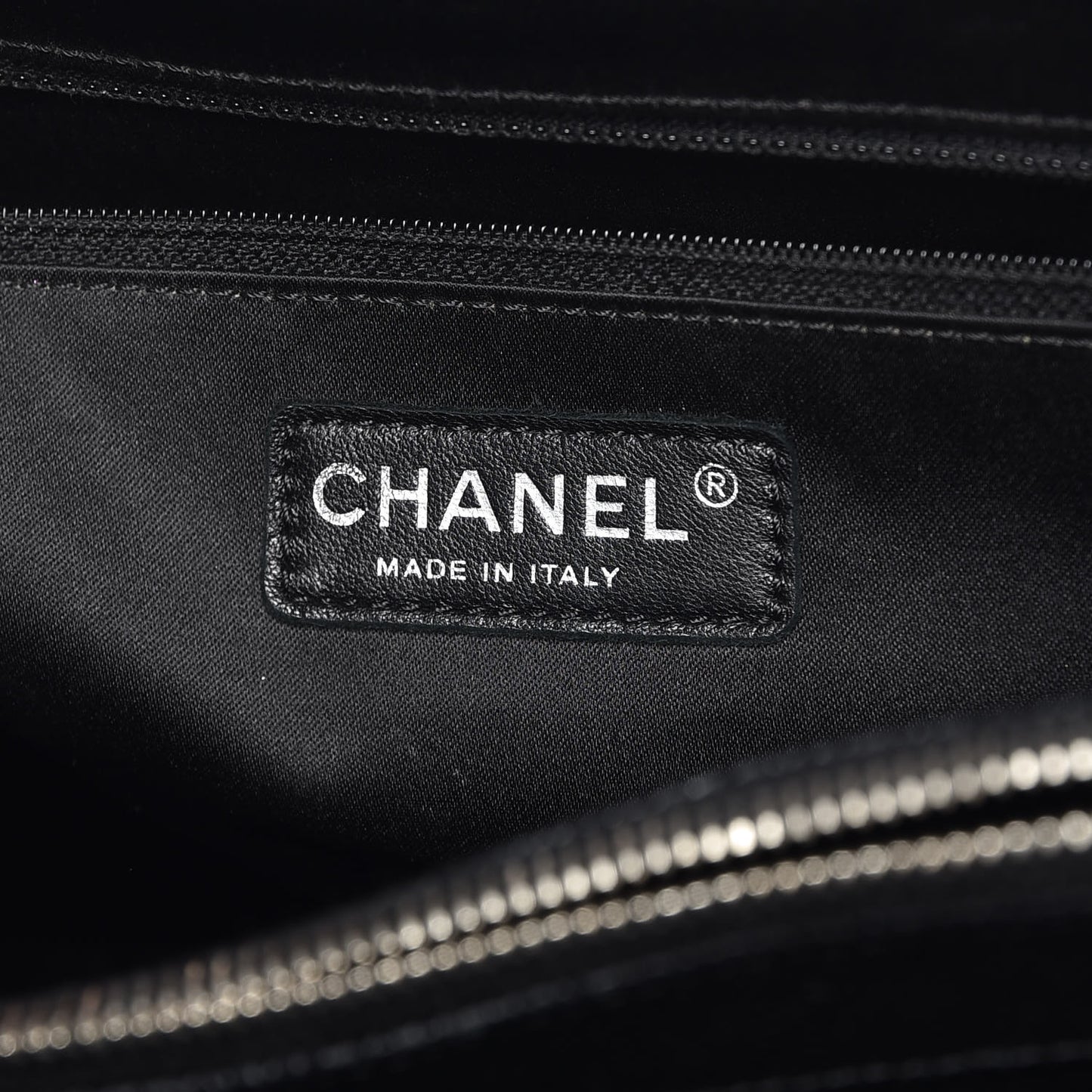 Caviar Quilted XL Grand Shopping Tote GST Black