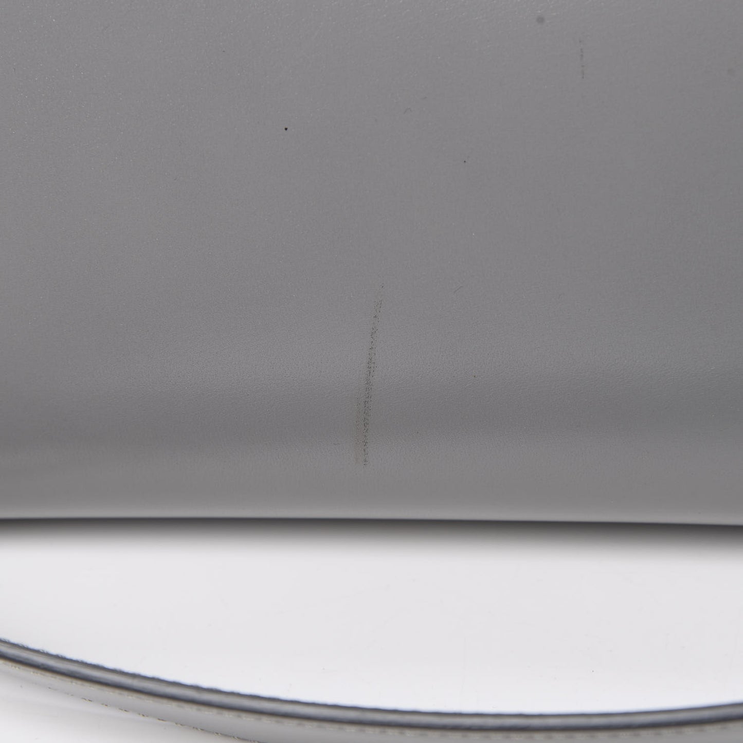 Shiny Lord Calfskin Medium Antigona Pearl Grey