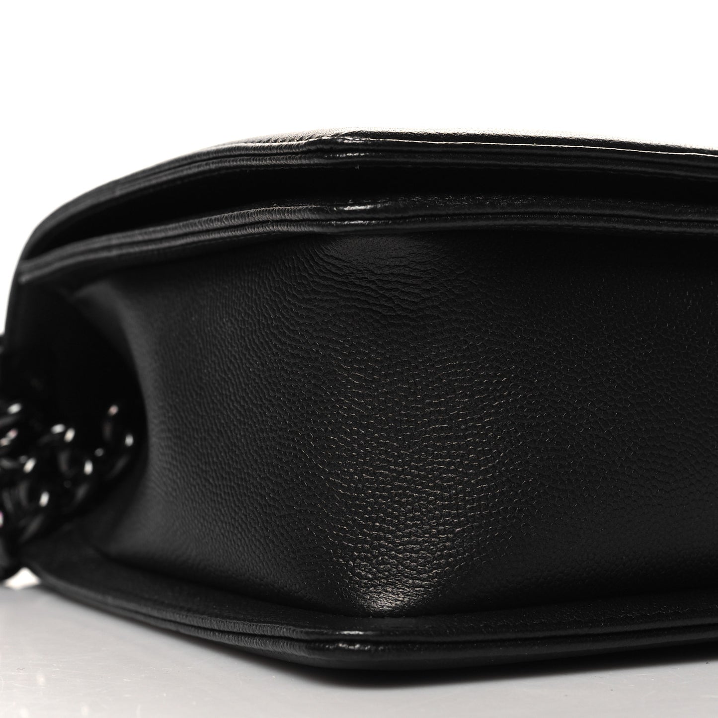 Caviar Quilted New Medium Boy Flap So Black