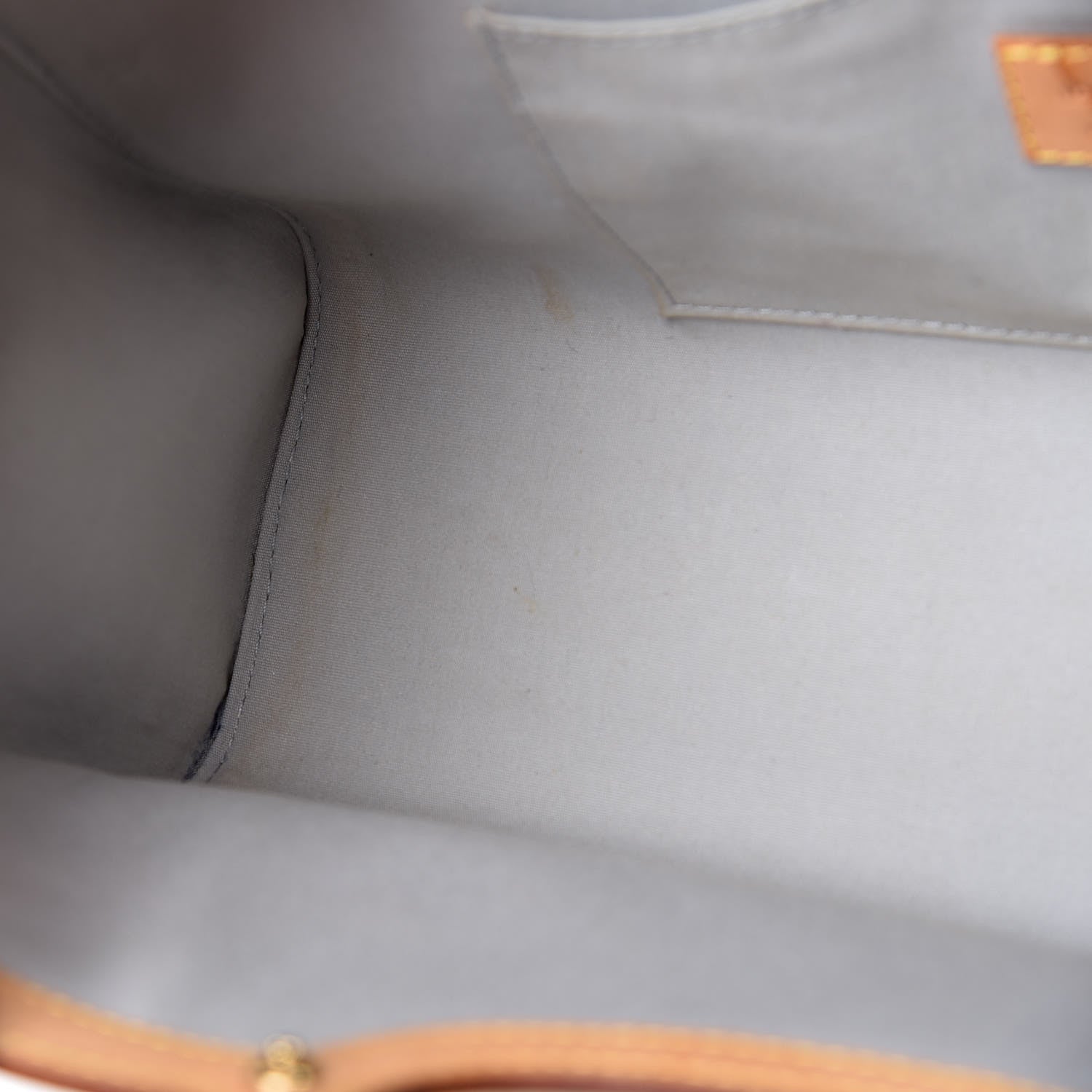Louis Vuitton Vernis Roxbury Drive Perle 17 of 23