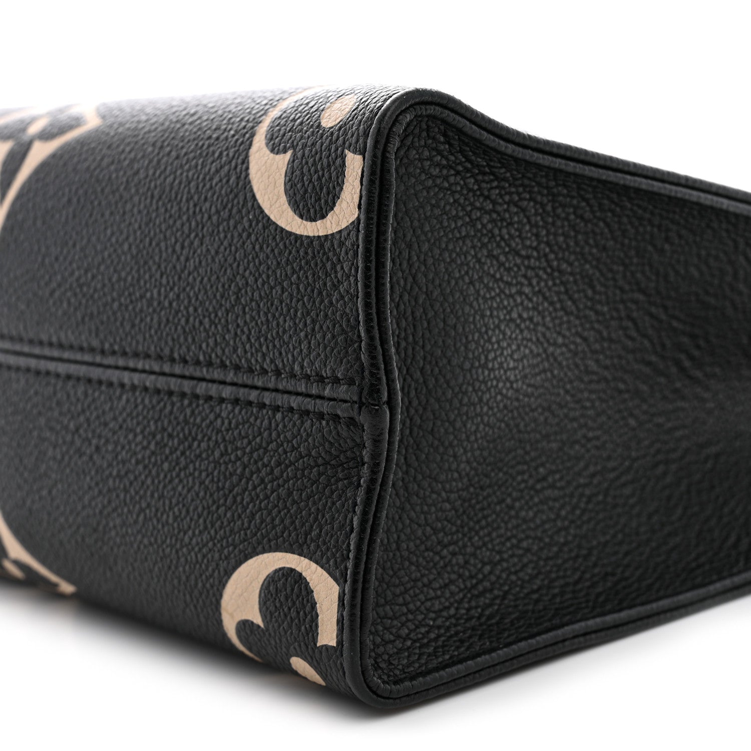 Louis Vuitton Empreinte Monogram Giant Onthego PM Black Beige 9 of 11