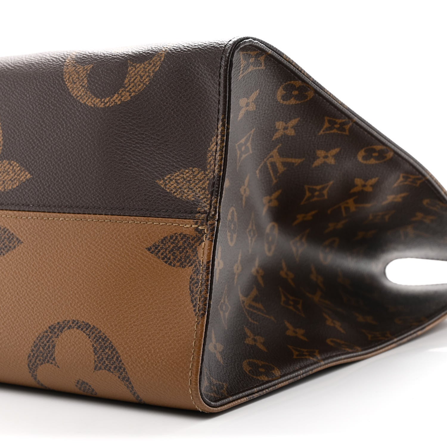 Louis Vuitton Reverse Monogram Giant Onthego GM 11 of 11