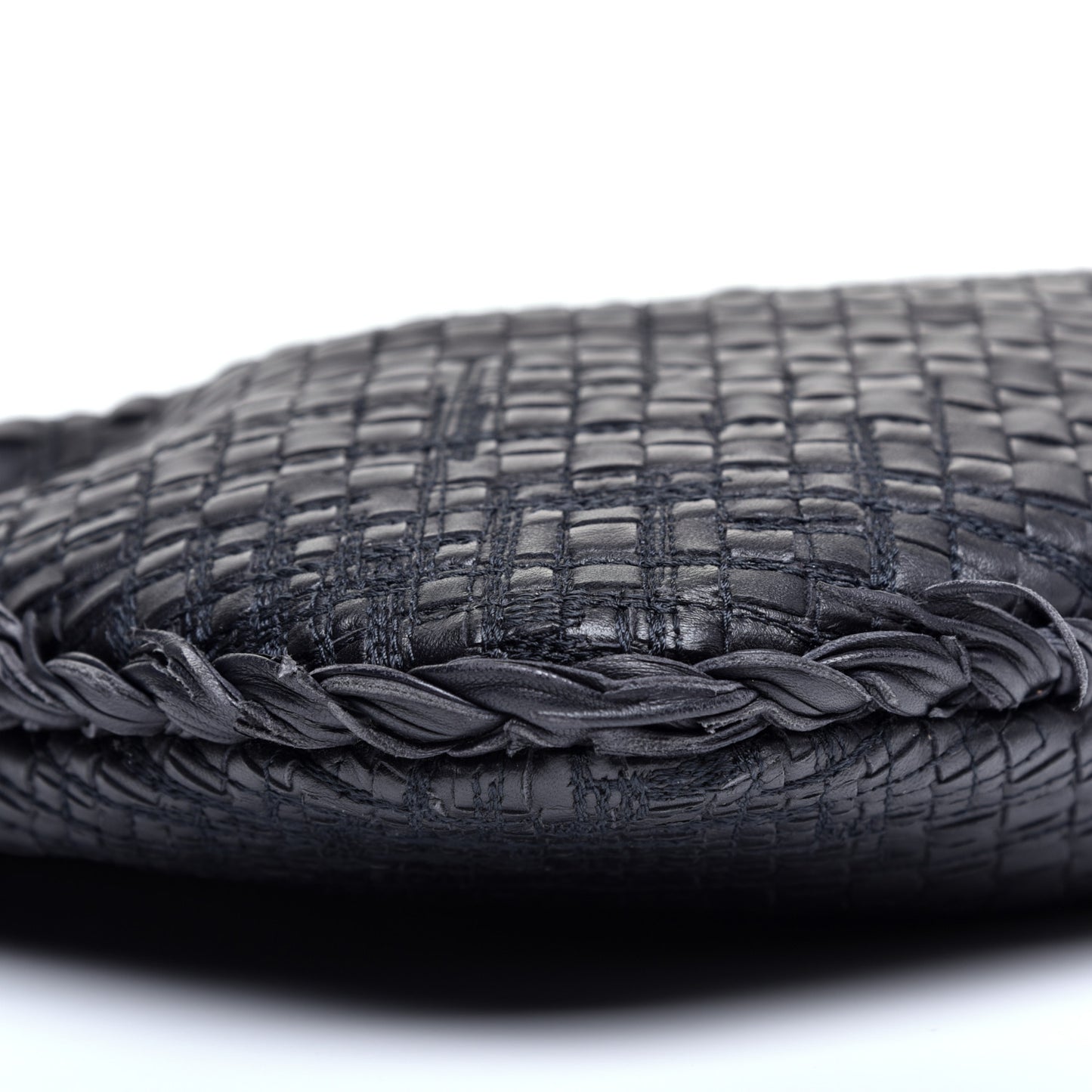 Nappa Intrecciato Fuzzy Medium Veneta Hobo Black