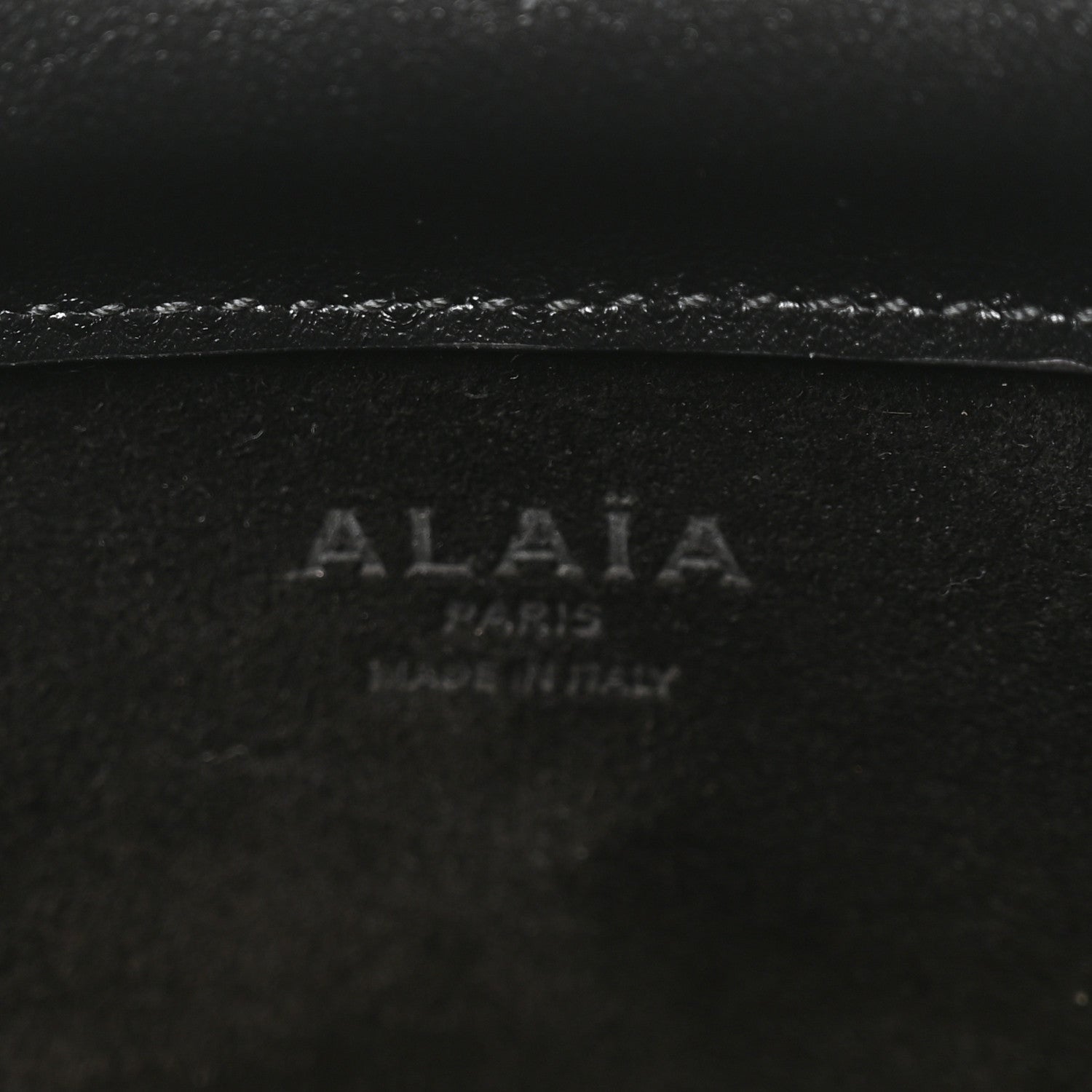 Alaia Calfskin Le Click East West Bag Black 6 of 10