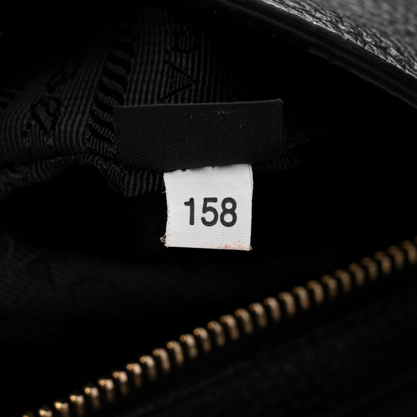 Vitello Daino Tote Black
