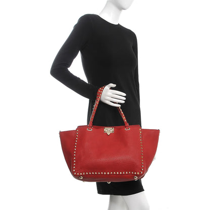 Valentino Garavani Pebbled Calfskin Medium Rockstud Tote Rosso Valentino 3 of 9