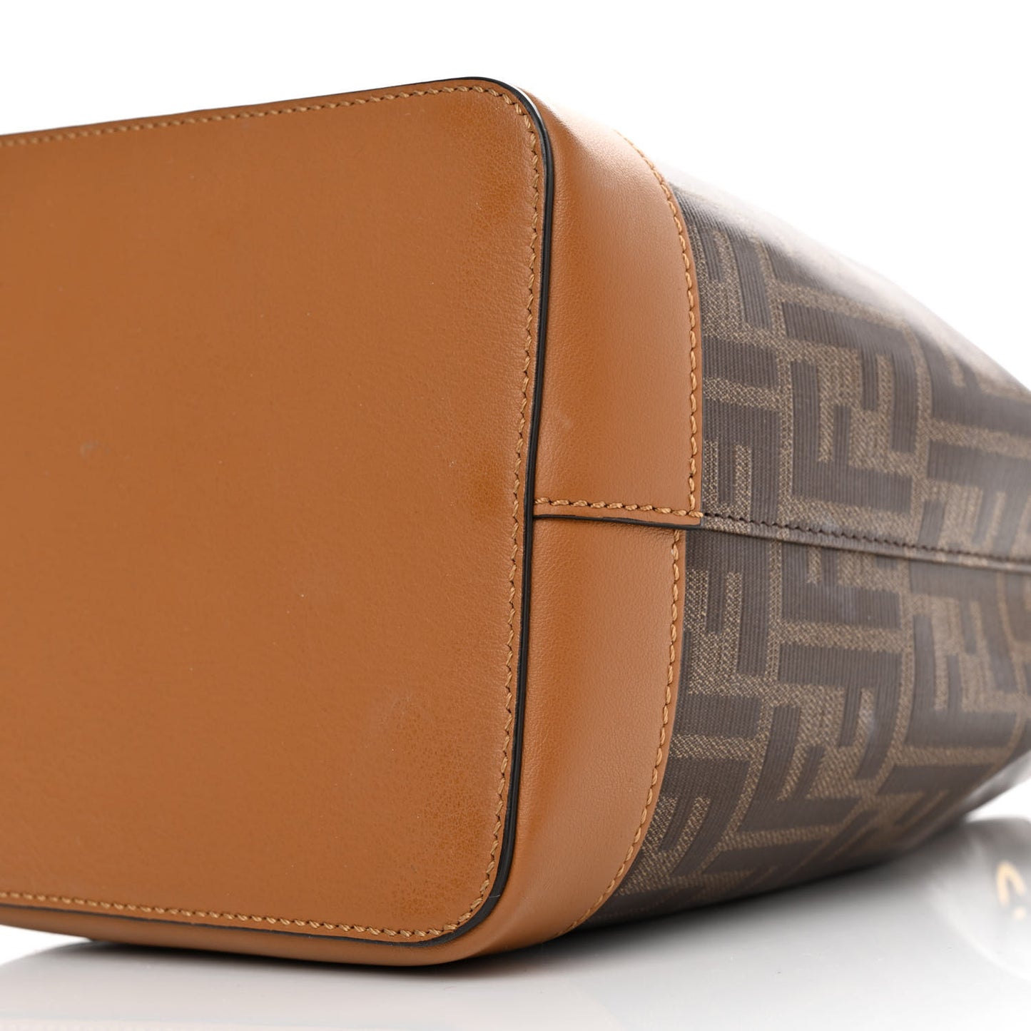 Glazed Fabric Vitello Grace F is Fendi FF 1974 Stamp Patch Grande Mon Tresor Bucket Bag Mogano Panna Nocciola