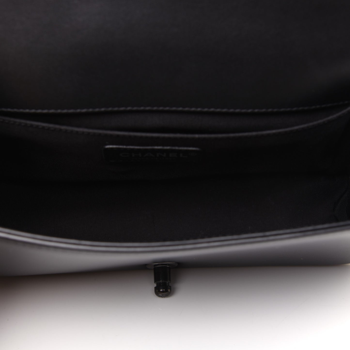Calfskin Painted Chevron Embossed Medium Boy Flap Black