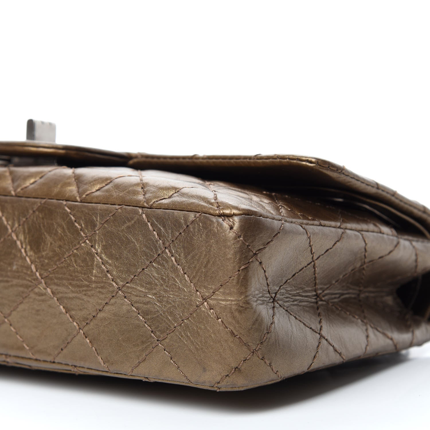 Chanel Metallic Aged Calfskin 2.55 Reissue 226 Flap Bronze 7 of 11