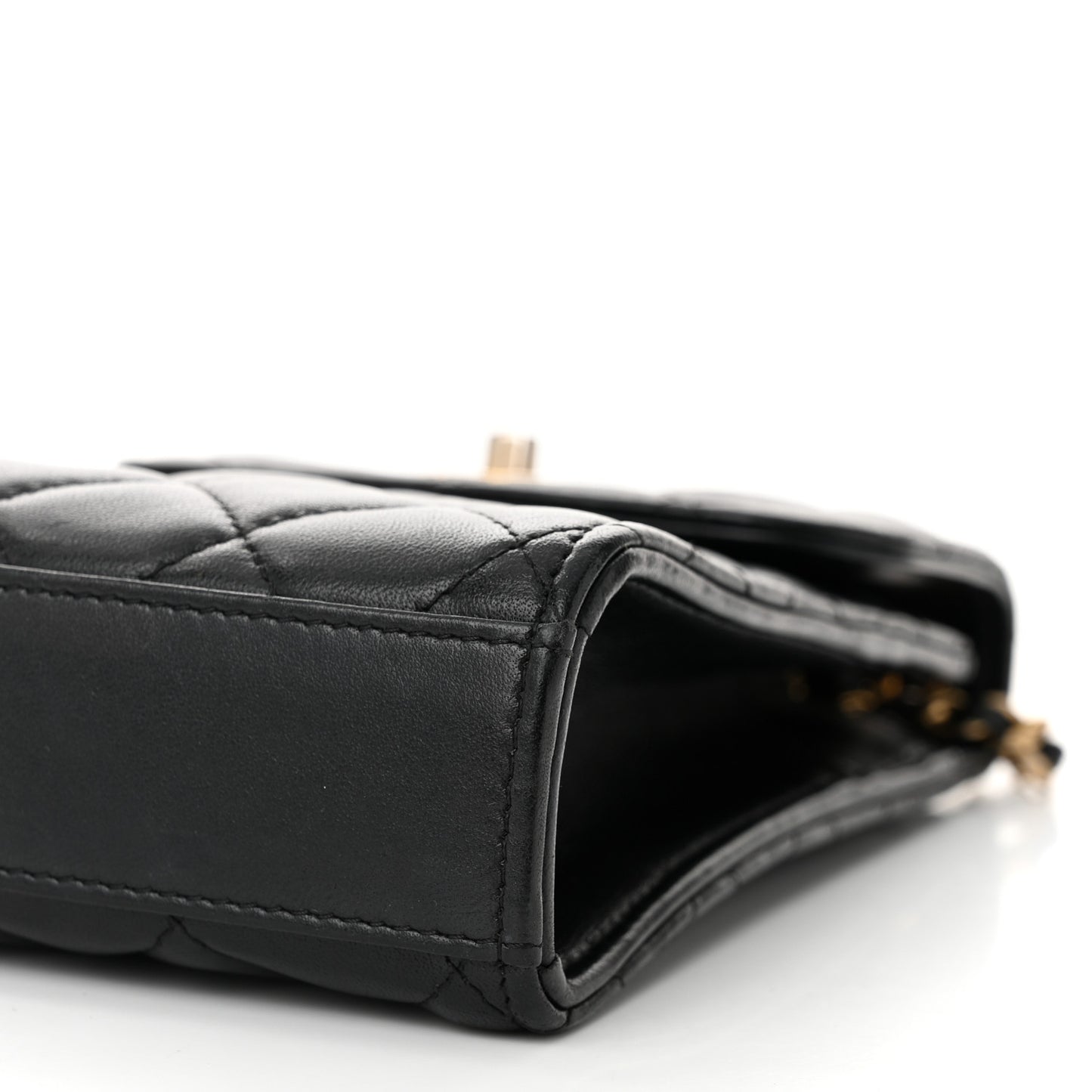 Lambskin Quilted Vertical Pearl Crush Flap With Chain Black
