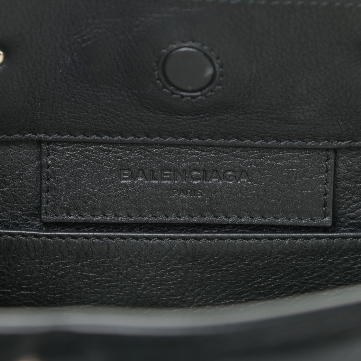 Balenciaga Veau Papier A6 Zip Around Tote Black 8 of 10