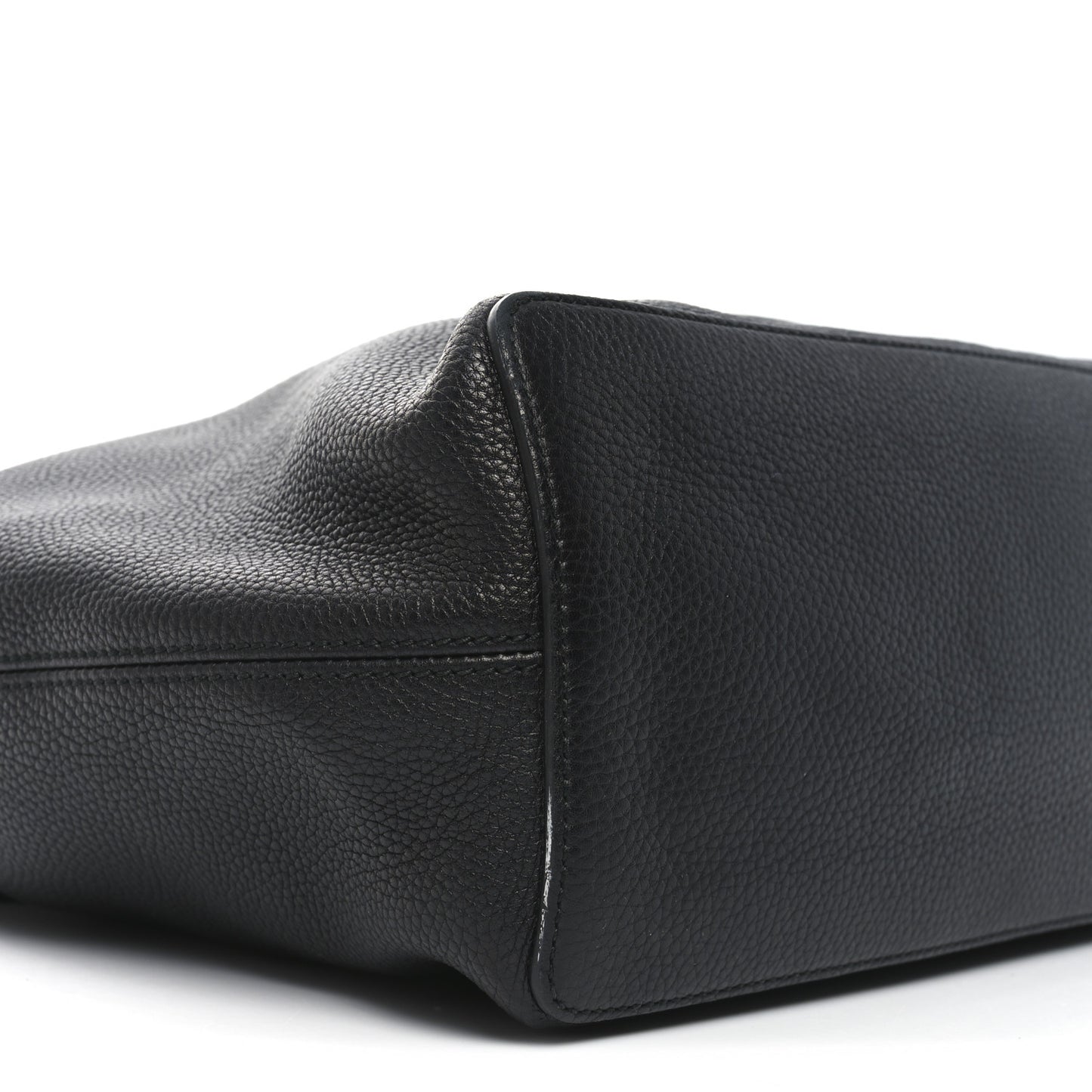 Pebbled Calfskin Large Soho Hobo Black