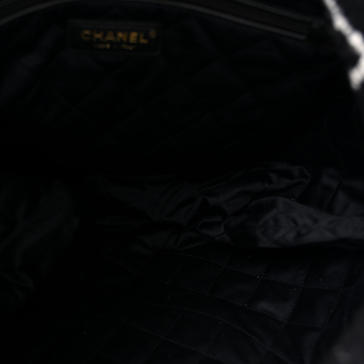 Wool Tweed Quilted Chanel 22 Black Multicolor