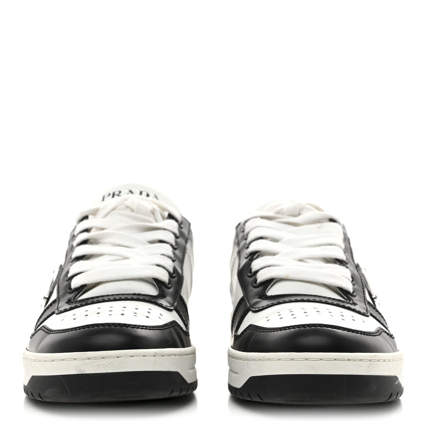 Vitello Sport Spazzolato Rois Triangle Logo Womens Downtown Low Top 30mm Sneakers 38 White Black