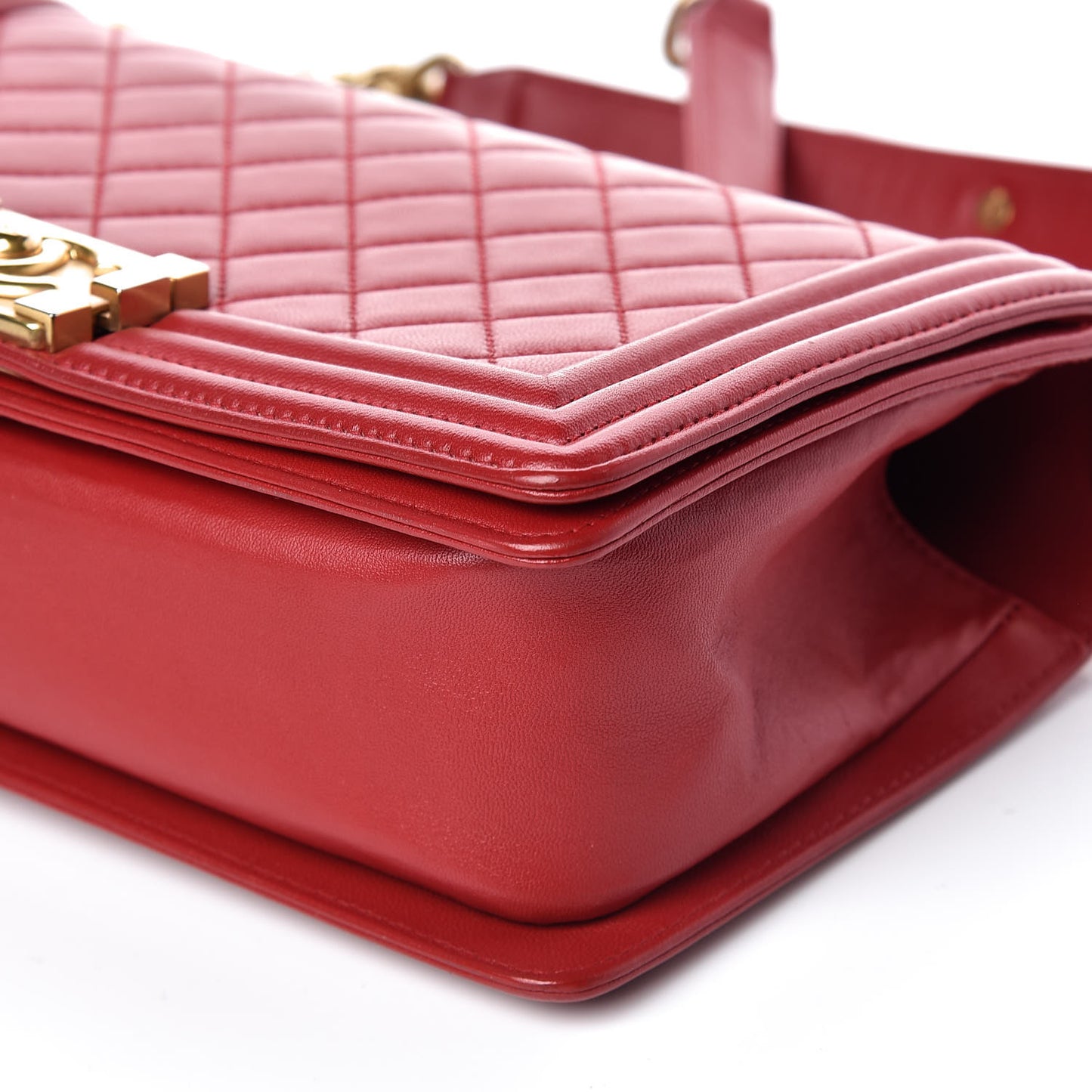 Lambskin Quilted Medium Boy Flap Red