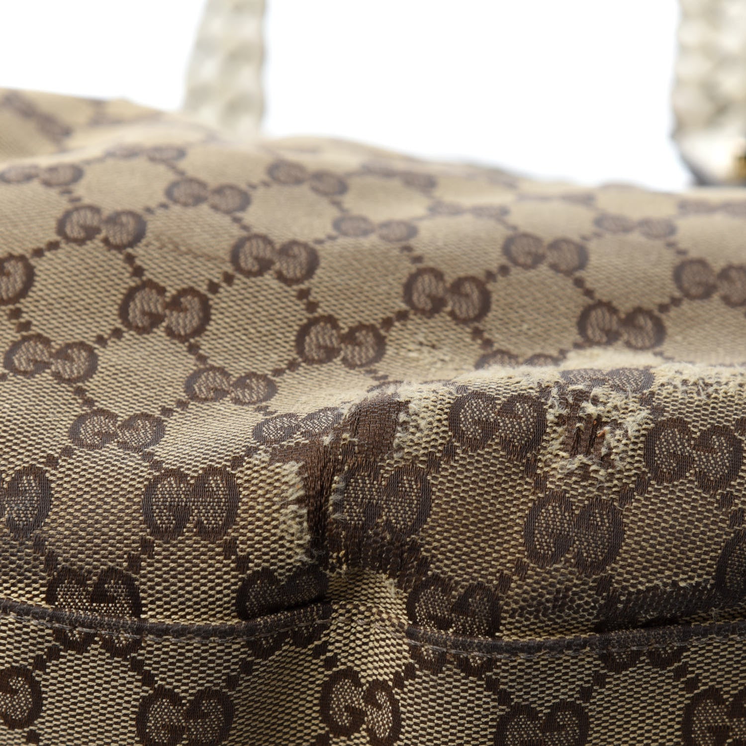 Gucci Monogram Small Pelham Shoulder Bag Off White 13 of 17