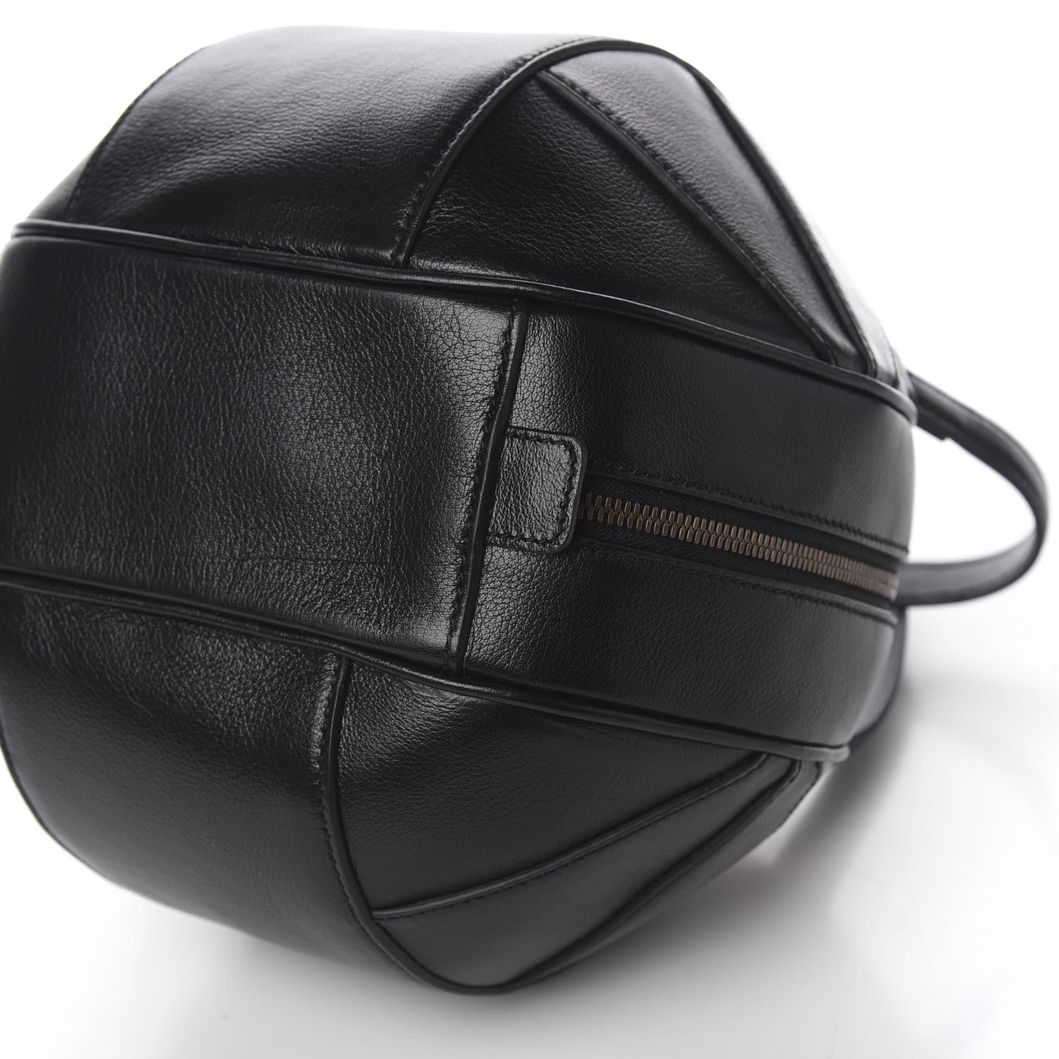 Gucci Piuma Lux Energy Tifosa Basketball Shaped Shoulder Bag Black 9 of 9