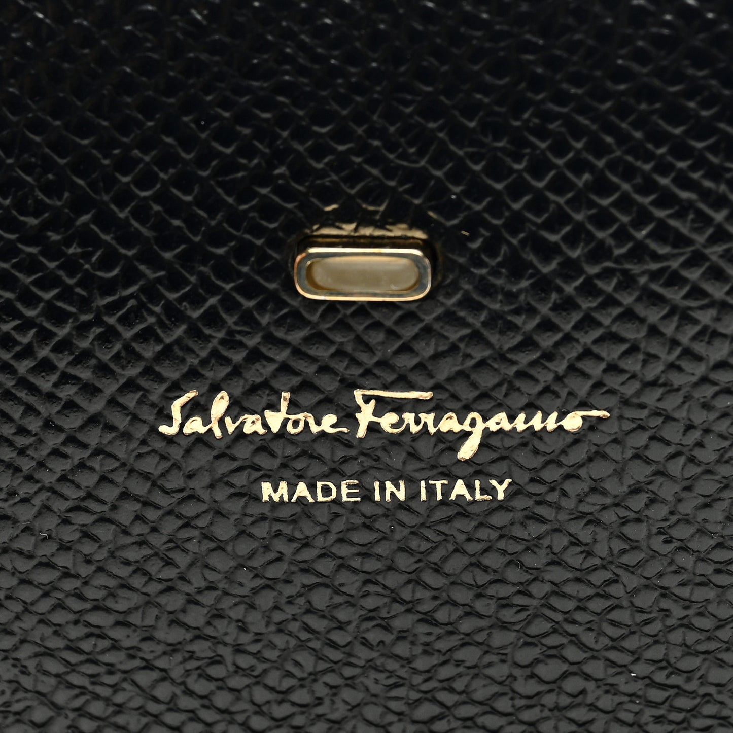 Pebbled Calfskin Gancio Wallet On Chain Black