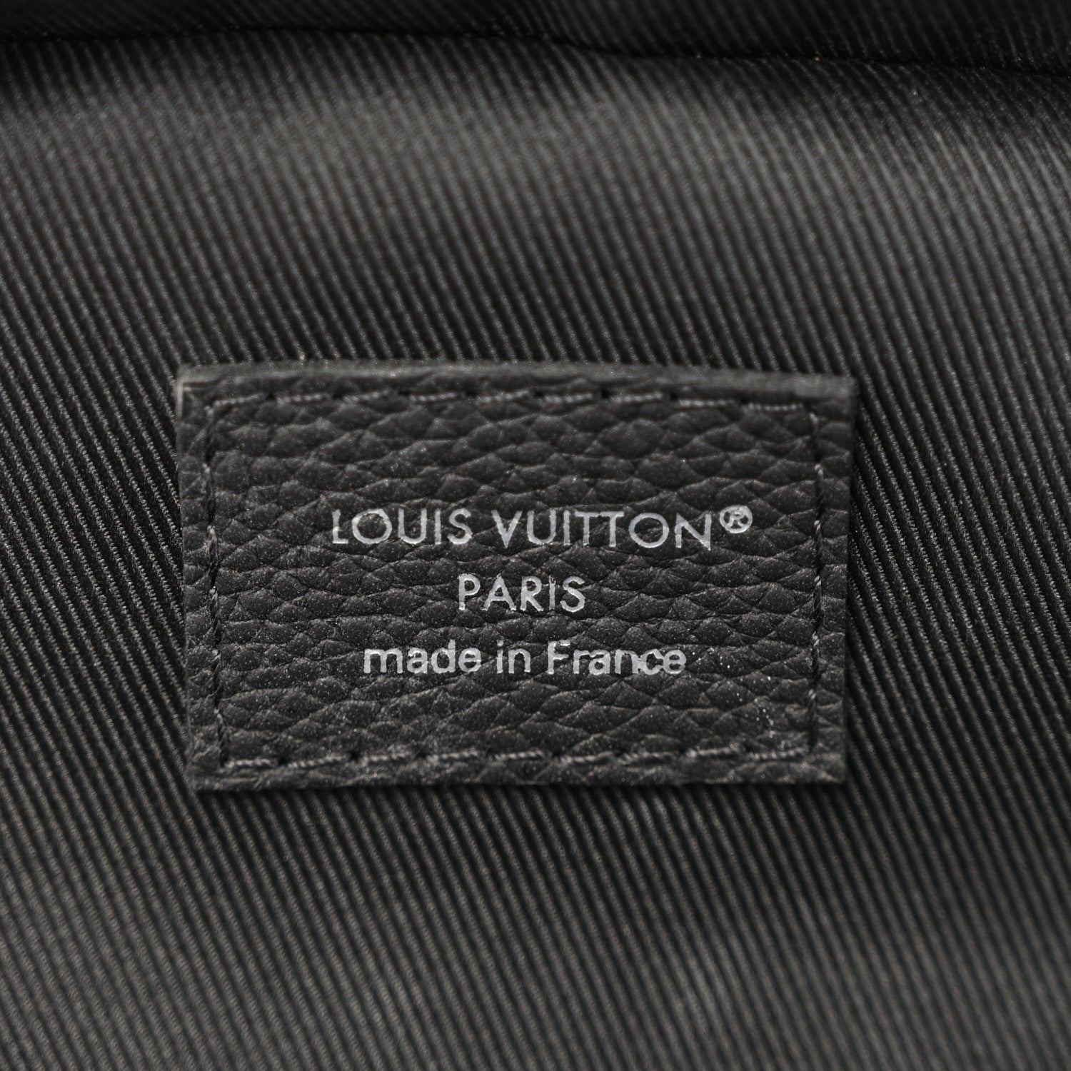Louis Vuitton Damier Graphite Pixel Avenue Sling Backpack Gris 6 of 10