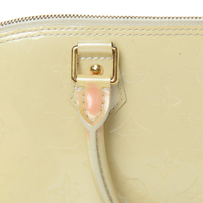 Louis Vuitton Vernis Alma MM Blanc Corail 18 of 24