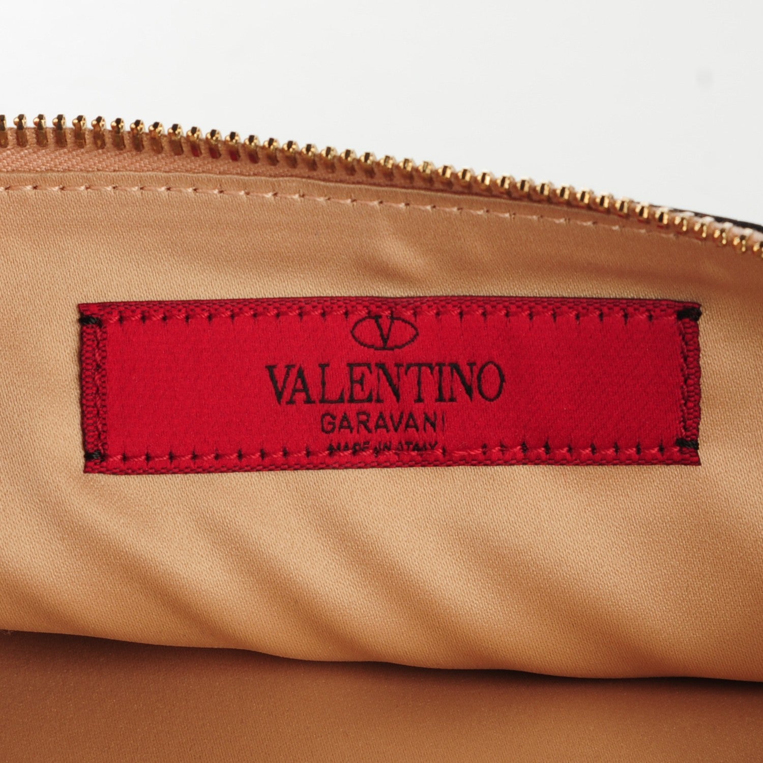 Valentino Garavani Vitello Large Rockstud Zip Pouch Soft Noisette 5 of 5