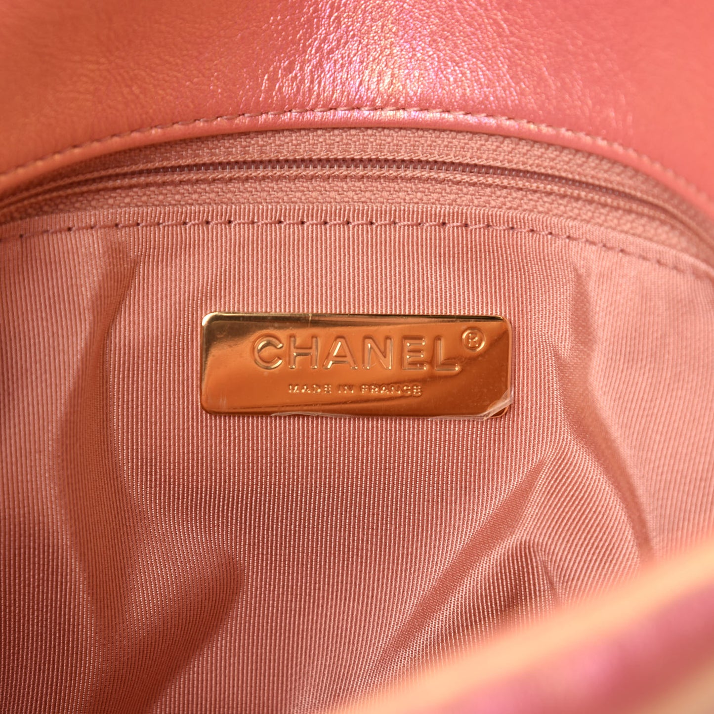 Iridescent Calfskin Quilted Medium 19 Flap Pink