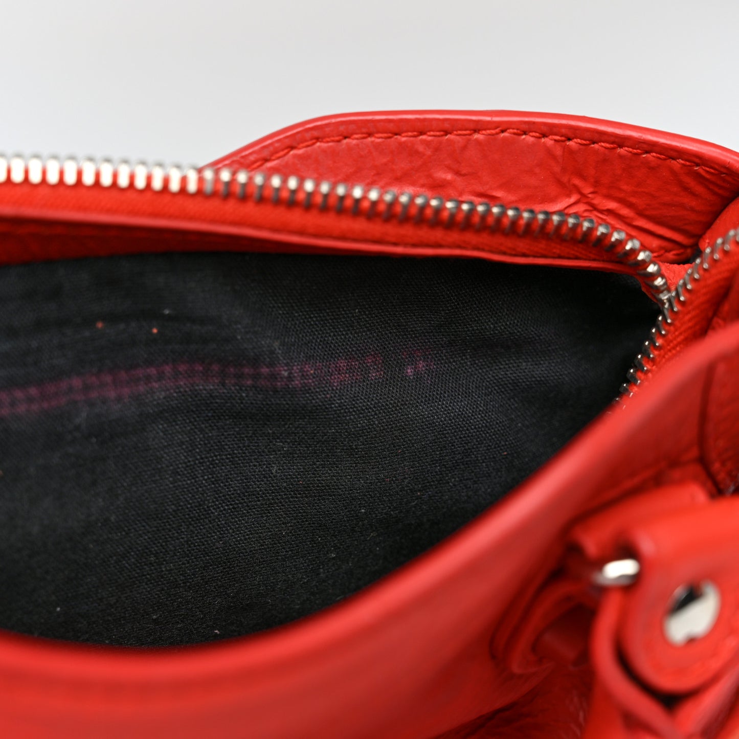 Matte Goatskin Rubber Covered Classic Hardware Mini City Rouge Coquelico Rouge Braise