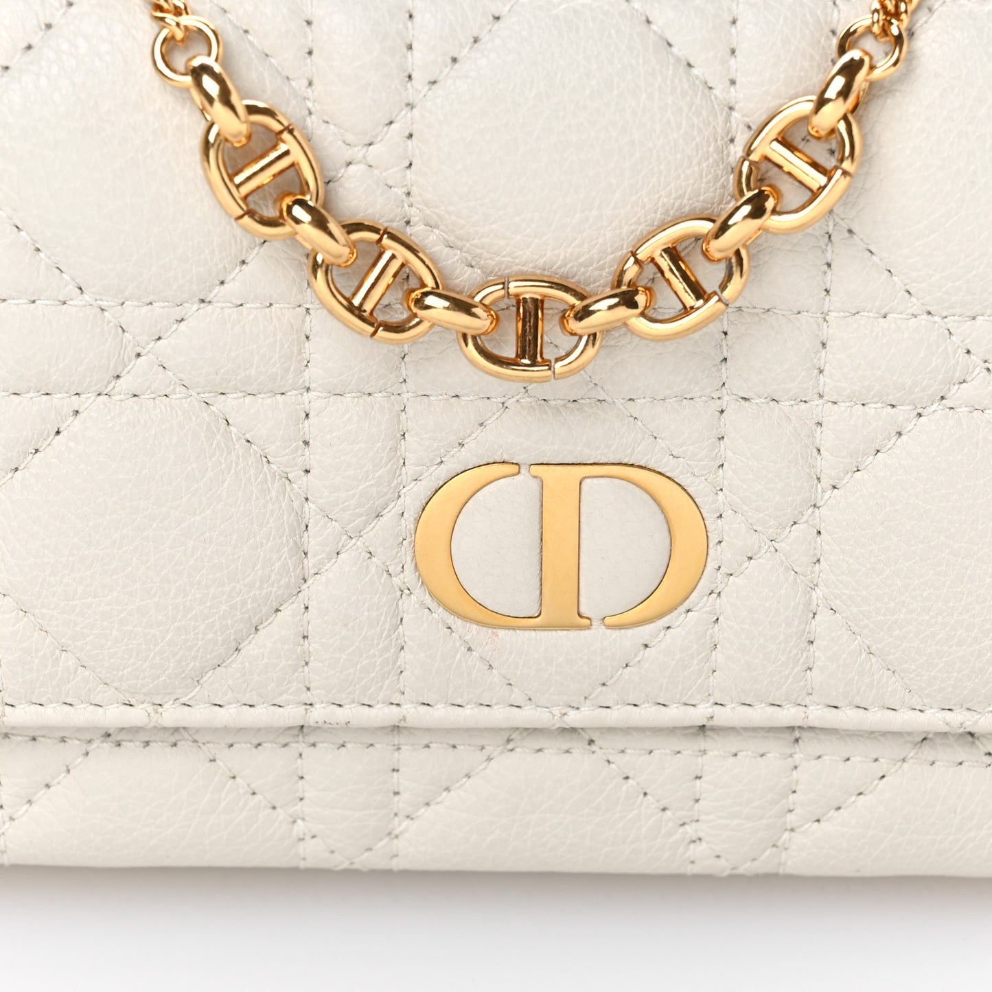 Supple Calfskin Cannage Caro Pouch with Chain Latte