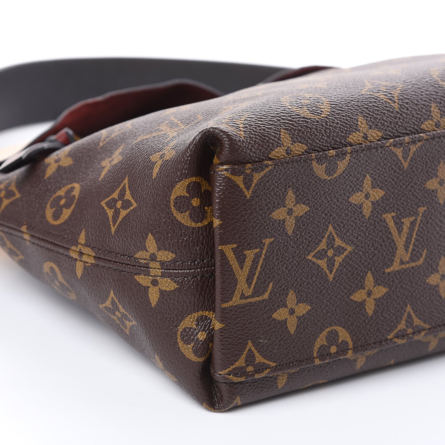 Monogram Tuileries Besace Creme