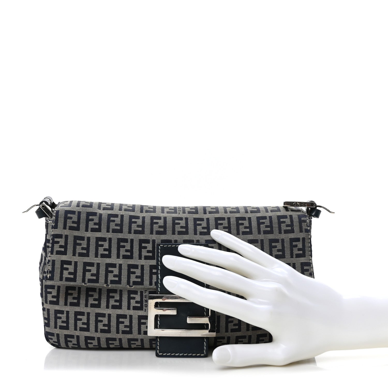 Fendi Zucchino Baguette Navy 1758072 – FASHIONPHILE