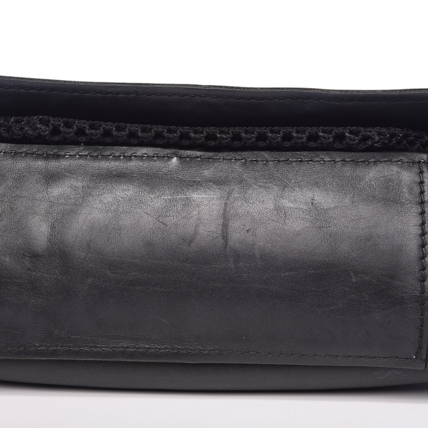Calfskin Stitched Small Highlander Messenger Black