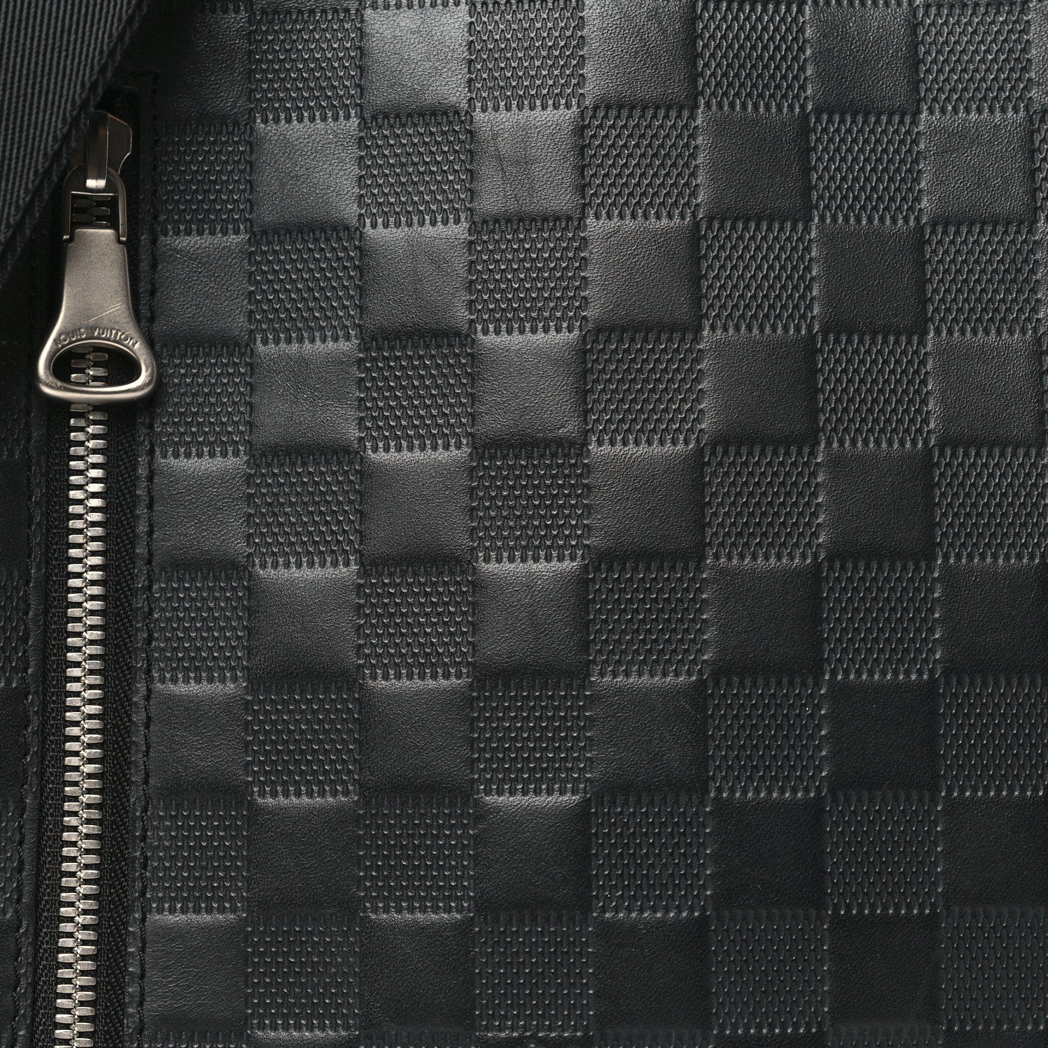 Louis Vuitton Damier Infini Discovery Messenger BB Onyx 7 of 9