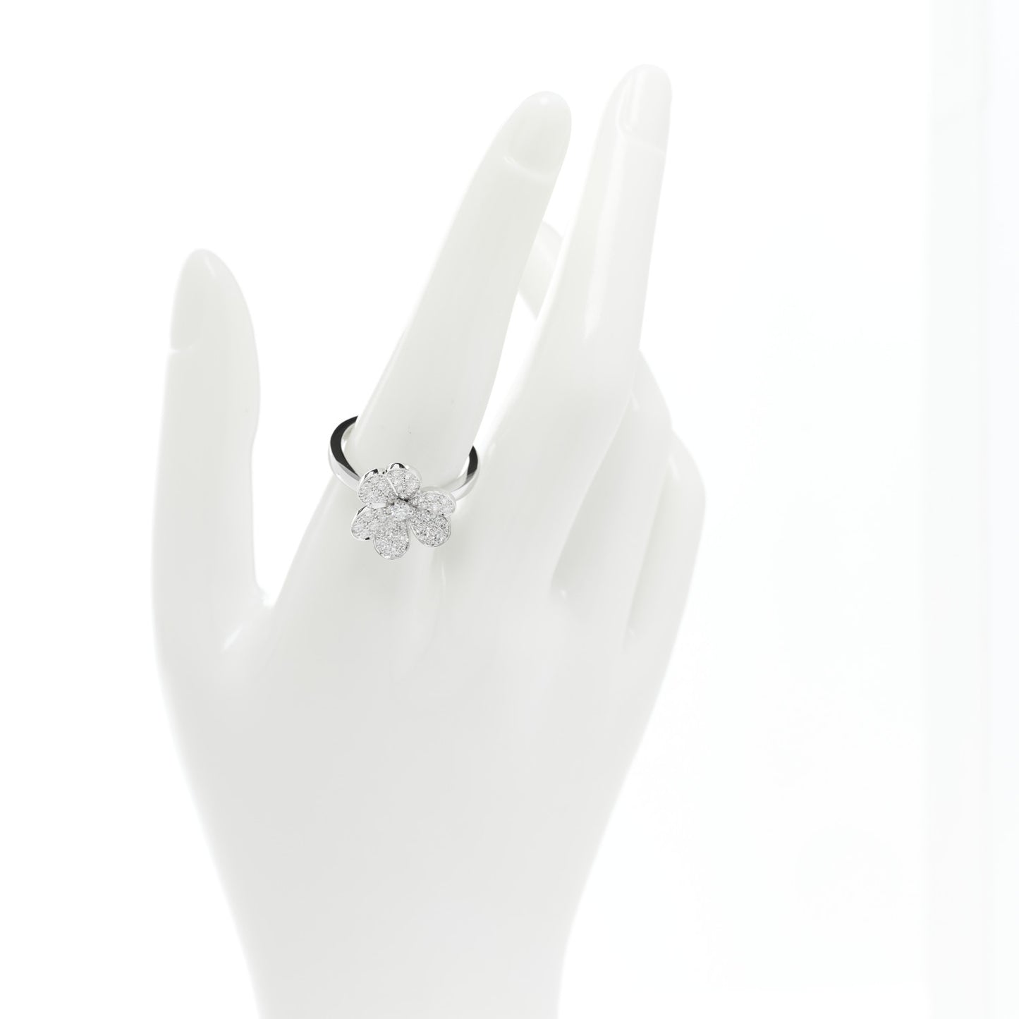 18K White Gold Diamond Small Frivole Ring 57 8