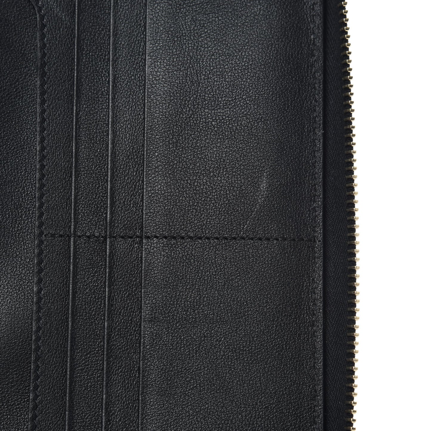 Vitello Rockstud Top Handle Travel Wallet Black