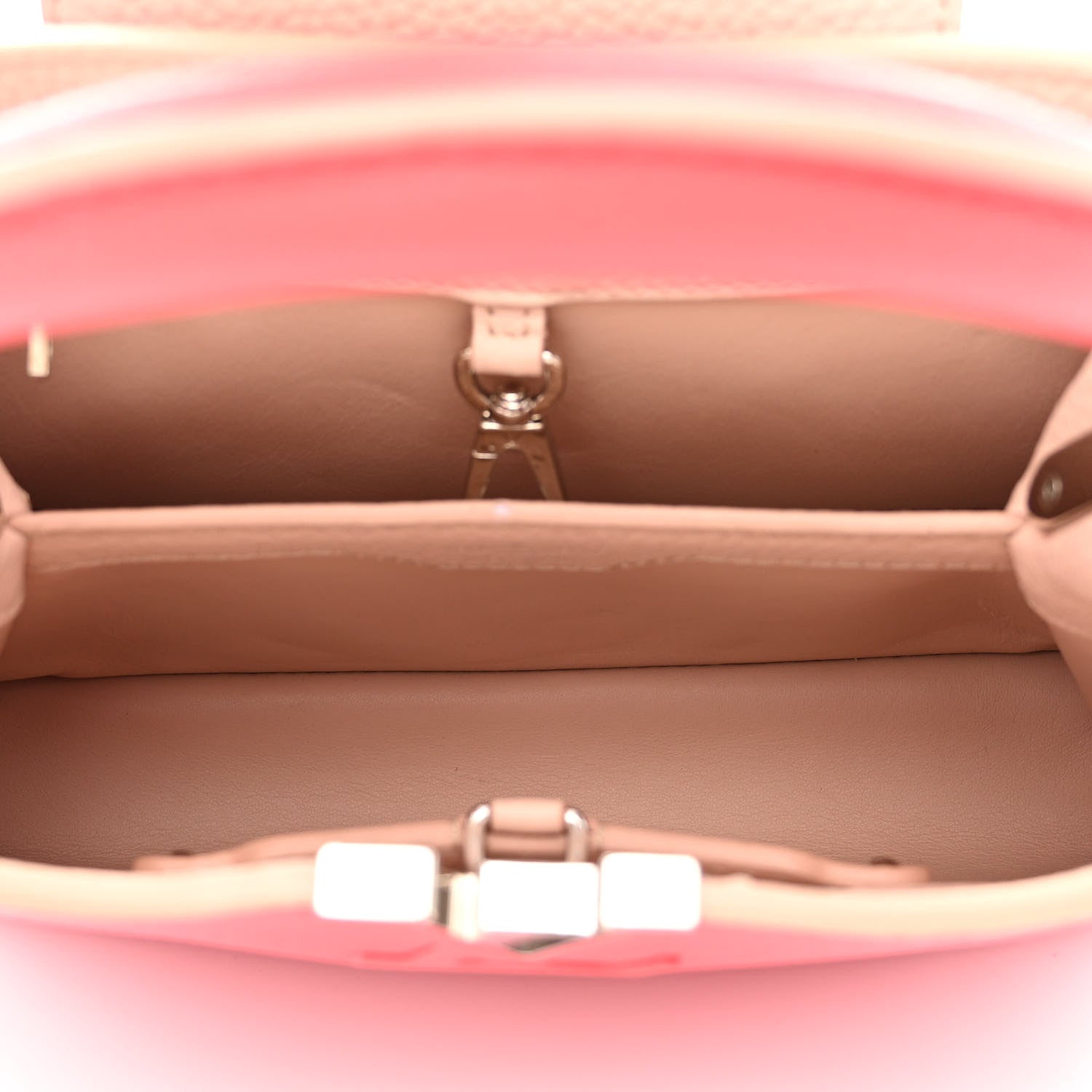 Louis Vuitton Taurillon Capucines BB Rose Litchi 5 of 11