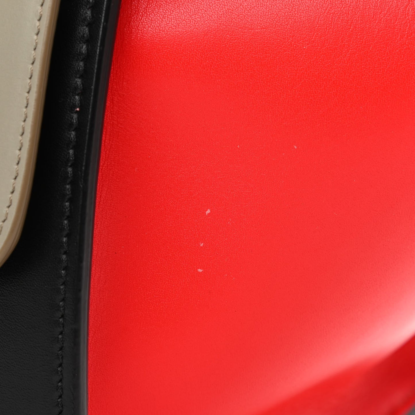 Smooth Calfskin Medium Tri-Color Trapeze Taupe