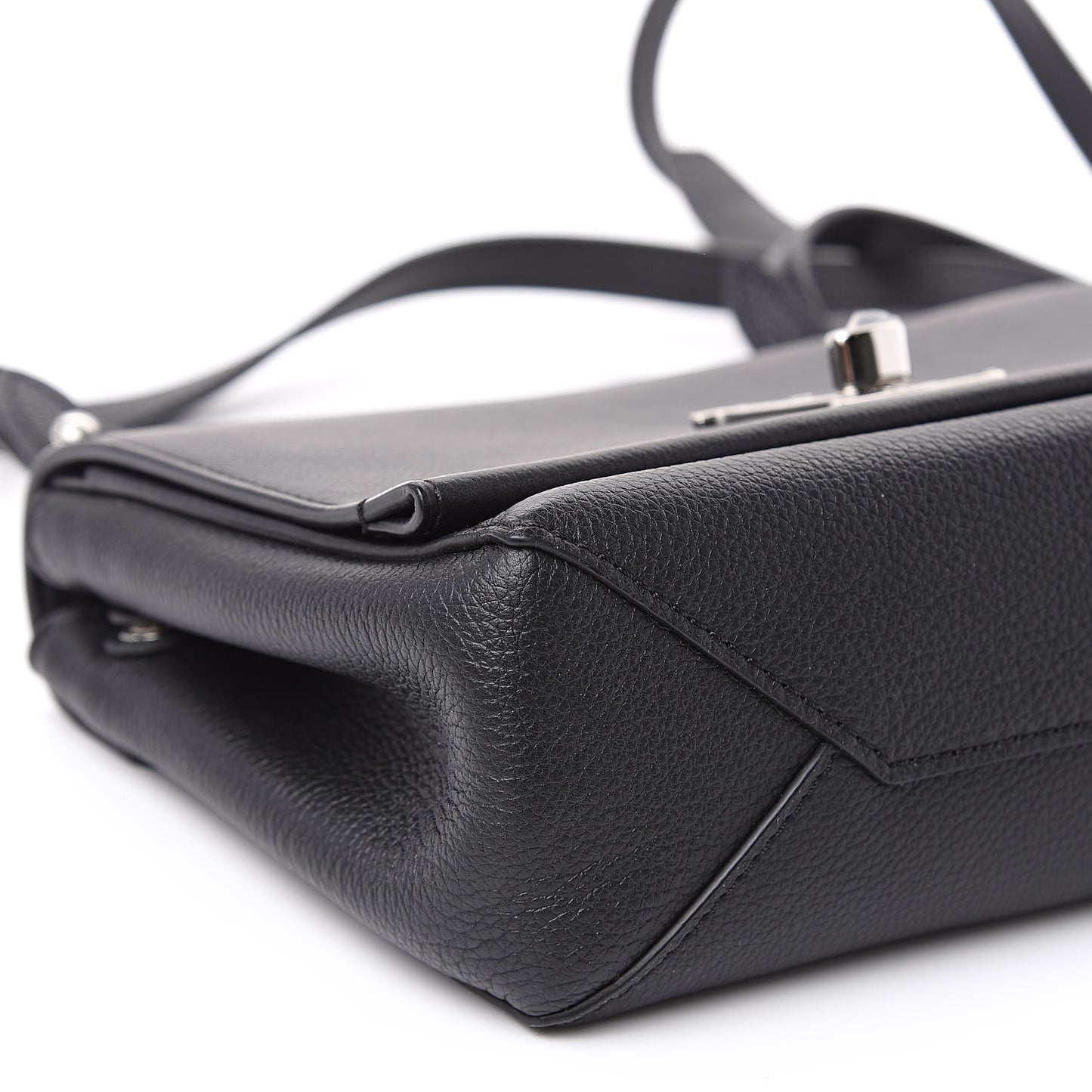 Calfskin Lockme II Chain Bag BB Black