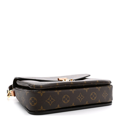 Louis Vuitton Monogram Pochette Metis 4 of 12