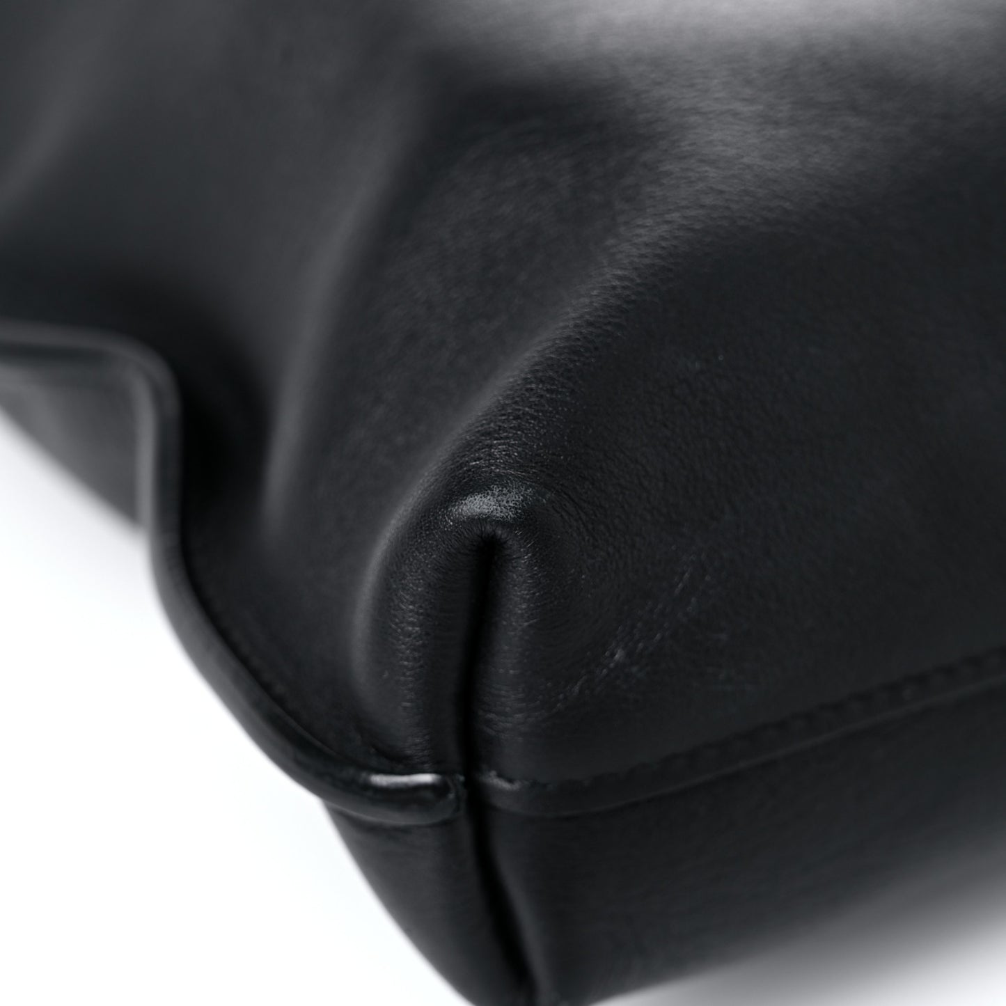 Calfskin Medium Suzanne Hobo Black