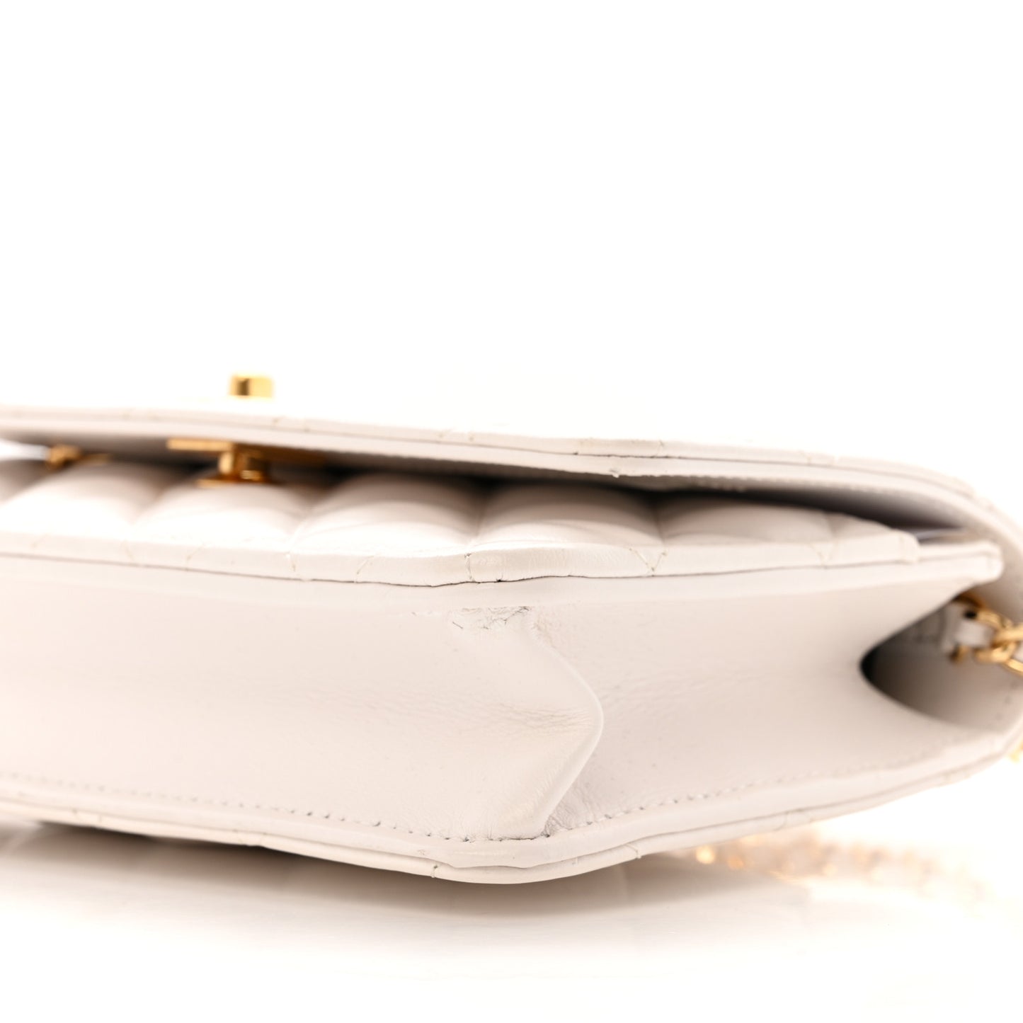 Shiny Crumpled Calfskin Quilted Enamel Heart Wallet On Chain WOC White