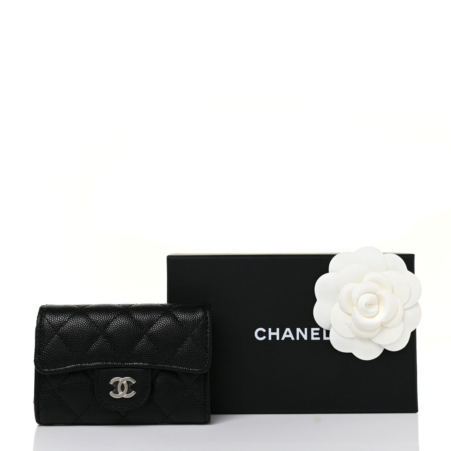 Caviar Quilted Classic 4 Key Holder Wallet Black