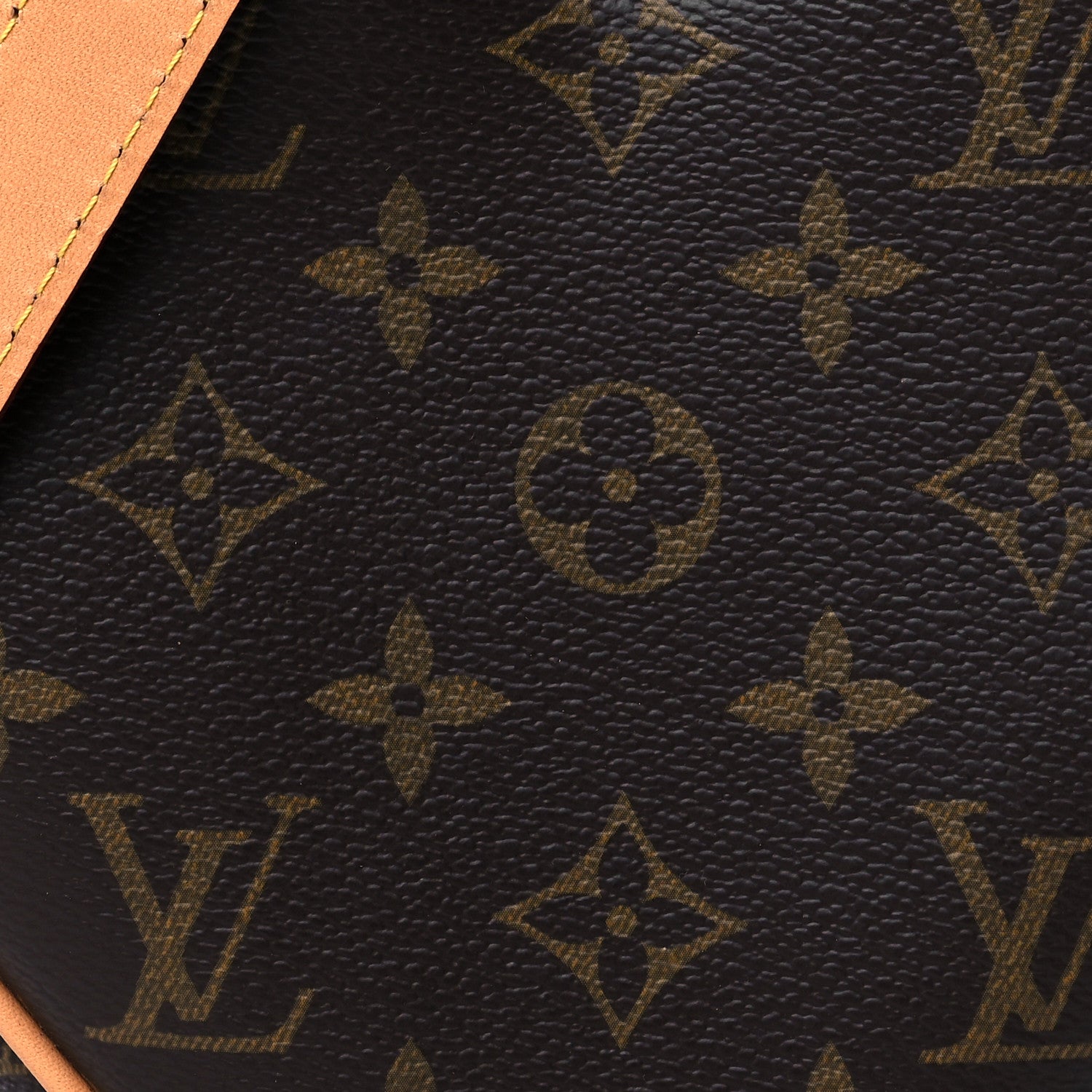 Louis Vuitton Monogram Game On Coeur 8 of 11