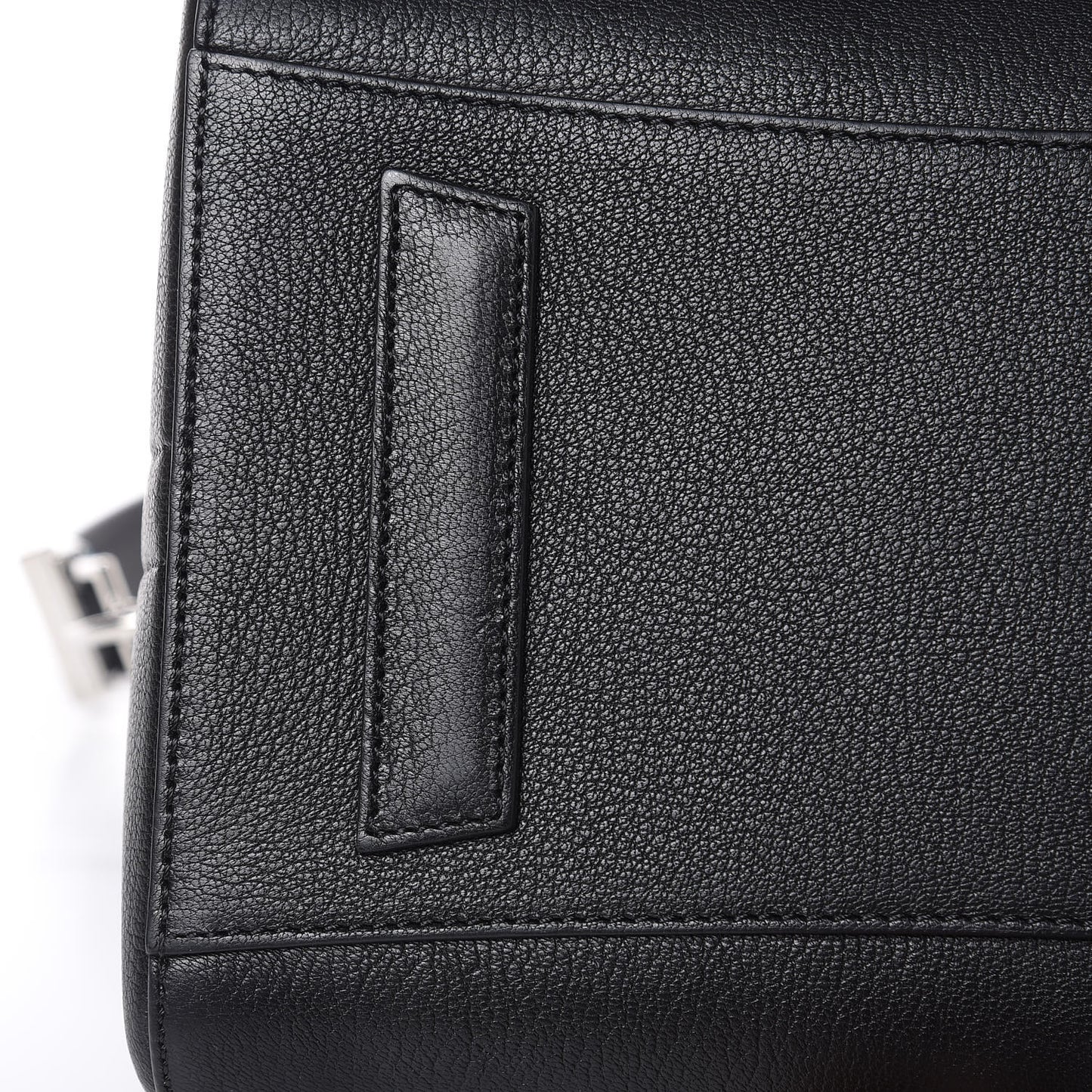Sugar Goatskin Medium Antigona Black