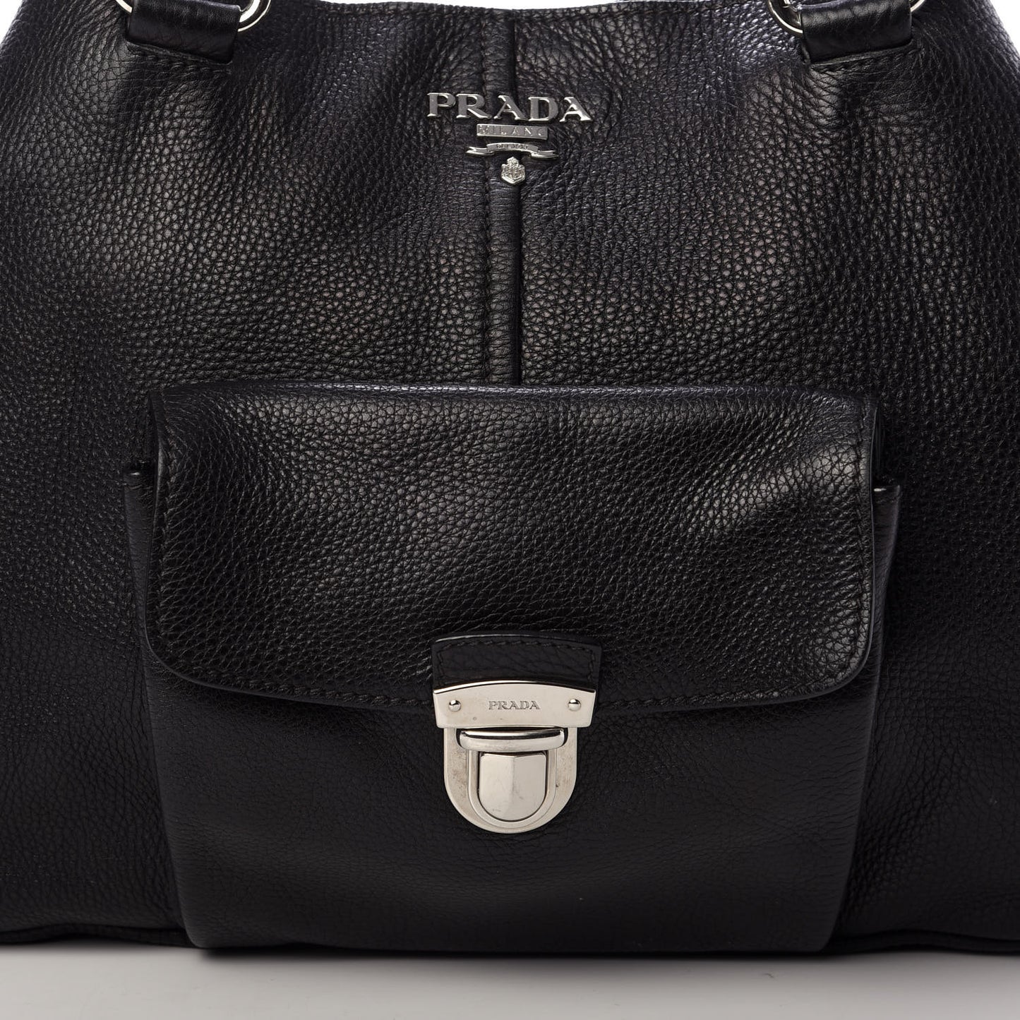 Vitello Daino Shoulder Bag Black