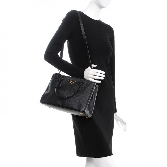 Saffiano Small Galleria Double Zip Tote Black
