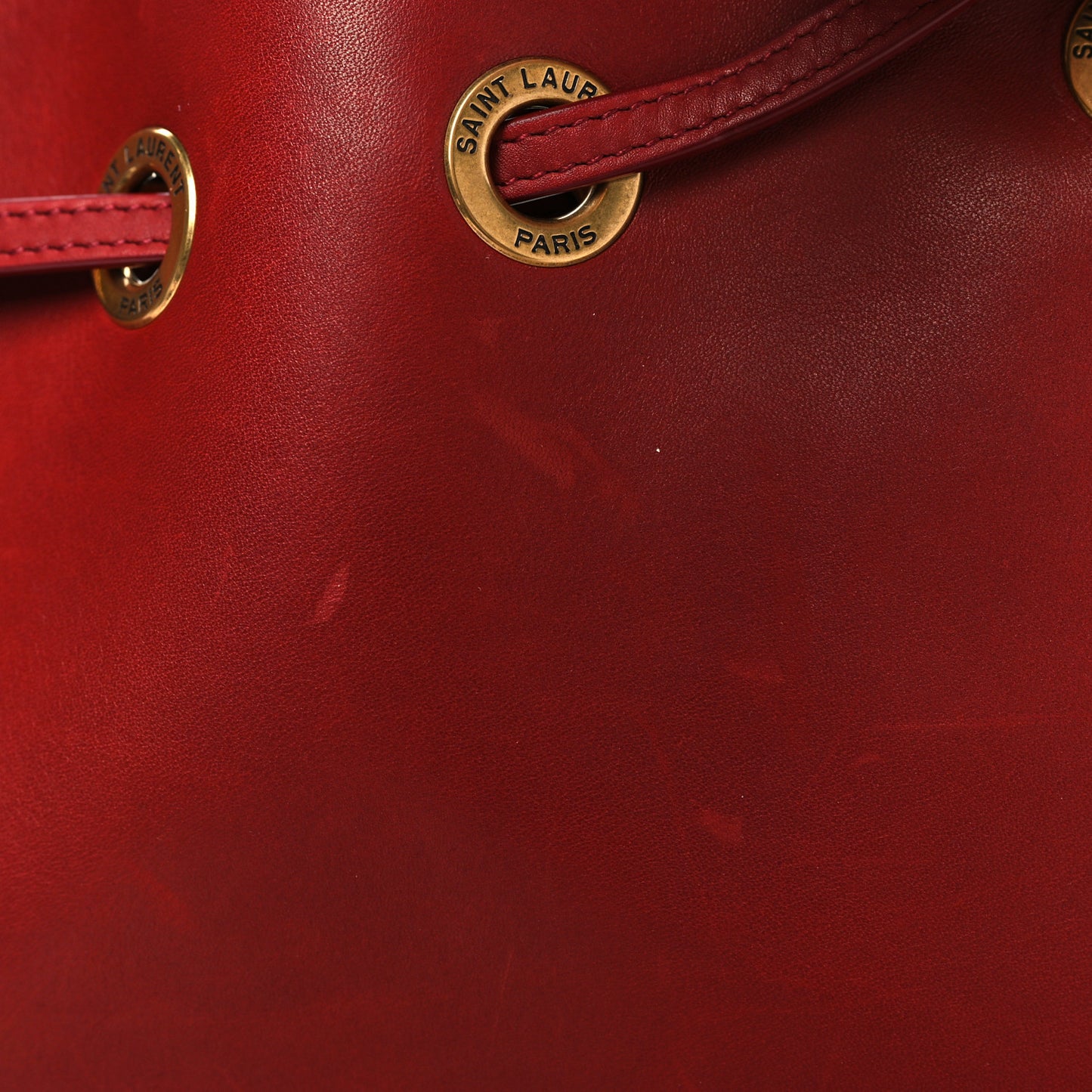 Calfskin Paris VII Medium Flat Hobo Red
