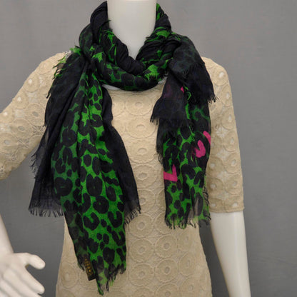 Louis Vuitton Leopard Blurry Cashmere Scarf 2 of 5